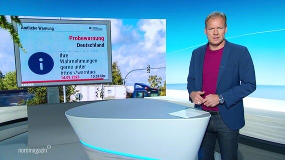 Thilo Tautz moderiert das Nordmagazin - Land und Leute. © Screenshot 