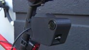 Ein Sensor an der Sattelstange eines Fahrrades. © Screenshot 