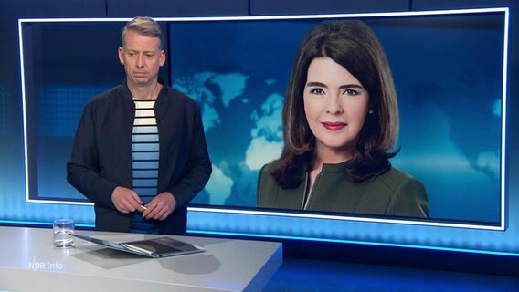 André Schünke moderiert NDR Info. © Screenshot 