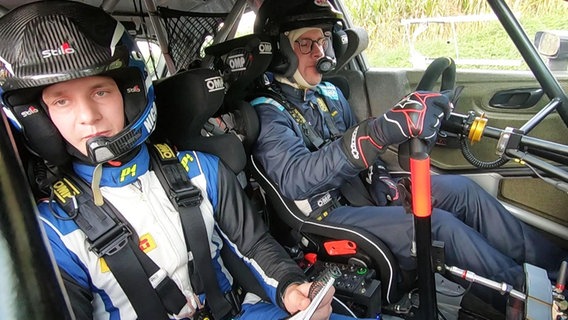 Christian Riedemann (r.) bei der Deutschen Rallye-Meisterschaft © Screenshot 