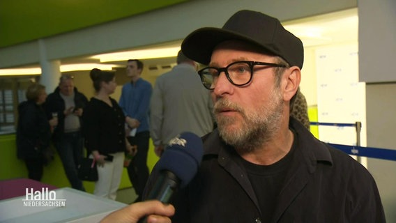 Bjarne Mädel im Interview. © Screenshot 