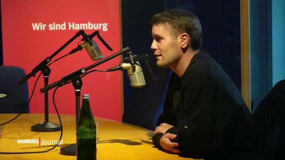 Fabian Hürzeler zu Gast im NDR Podcast. © Screenshot 