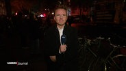 NDR-Reporter Heiko Sander vor der Roten Flora. © Screenshot 
