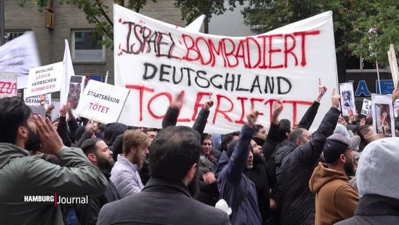 Islamisten bei einer Demo auf dem Hamburger Steindamm. © Screenshot 
