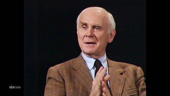 Bernhard-Viktor Christoph-Carl von Bülow alias "Loriot" © Screenshot 