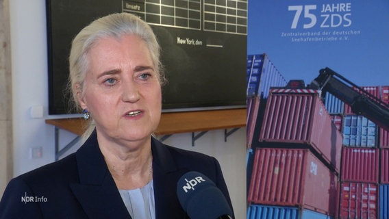 Angela Tietzrath vom Zentralverband der deutschen Seehafenbetriebe. © Screenshot 