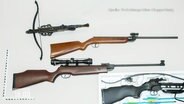 Vier verschiedene Waffen wurden bei einer Razzia gefunden. © Screenshot 