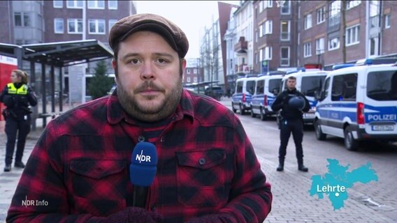Der Reporter Jan Bockemüller berichtet aus Lehrte. © Screenshot 