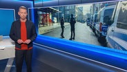 Der Moderator André Schünke. © Screenshot 