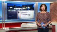 Nachrichtensprecherin Sandrine Harder moderiert Niedersachsen. © Screenshot 