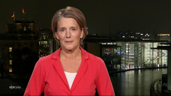 Die Reporterin Kerstin Dausend berichtet aus Berlin. © Screenshot 