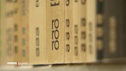 Buchrücken mit dem rororo-Logo © Screenshot 