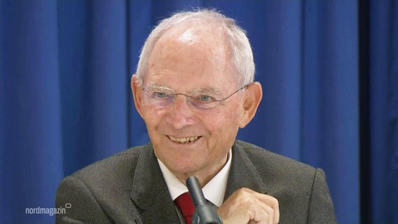 Wolfgang Schäuble auf einer Podiumsdiskussion. © Screenshot 