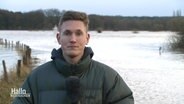 Der Reporter Mirco Seekamp berichtet aus Eissel. © Screenshot 