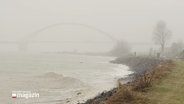Die Fehmarn-Sund Brücke bei Hochwasser. © Screenshot 
