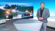 Thilo Tautz moderiert das Nordmagazin - Land und Leute. © Screenshot 