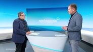 Moderator Thilo Tautz im Gespräch mit Frank Breuner aus der Redaktion Politik und Recherche. © Screenshot 