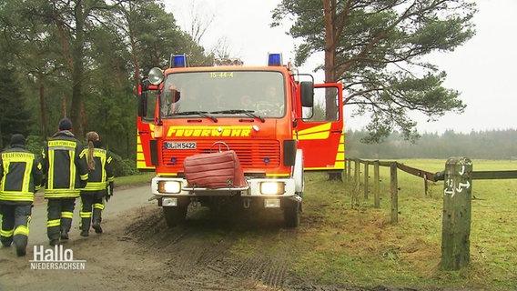 Ein Einsatzwagen der Feuerwehr. © Screenshot 