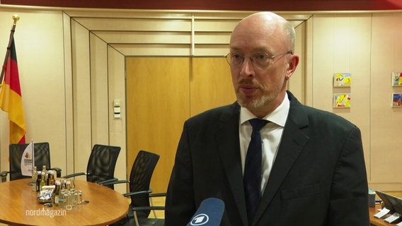 Innenminister Christian Pegel. © Screenshot 
