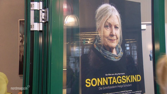 Das Plakat zum Dokumentarfilm "Sonntagskind" über Helga Schubert. © Screenshot 