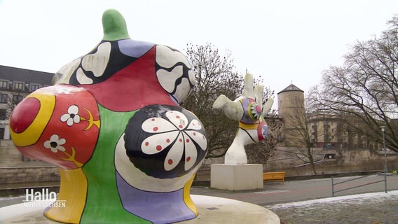 Nana-Skulpturen der Künstlerin Niki de Saint Phalle in Hannnover. © Screenshot 