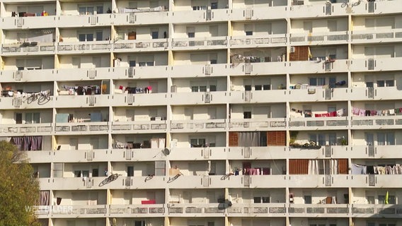 Eine Wohnblocksiedlung im Norden von Marseille. © Screenshot 