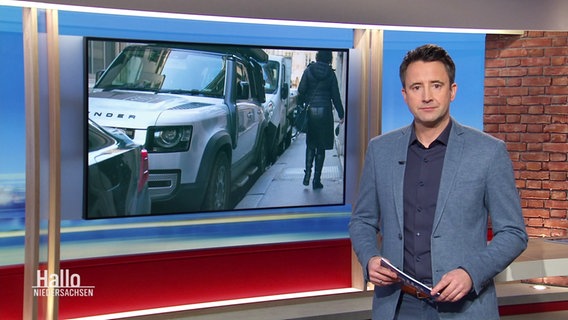 Nachrichtenmoderator Jan Starkebaum moderiert Hallo Niedersachsen. © Screenshot 