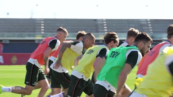 Das St. Pauli Team während des Trainings auf Mallorca © Screenshot 