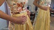 Die Mecklenburgerin Ann Kruth designt und schneidert Dirndl - auch für süddeutsche Kundschaft. © Screenshot 