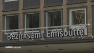 Bezirksamt Eimsbüttel steht auf einem Gebäude. © Screenshot 