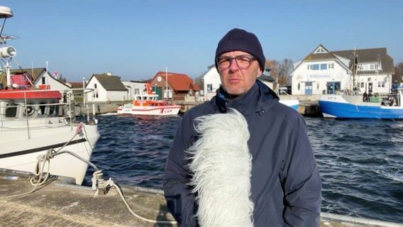 Stefan Kreibohm vom NDR Wetterstudio auf Hiddensee. © Screenshot 