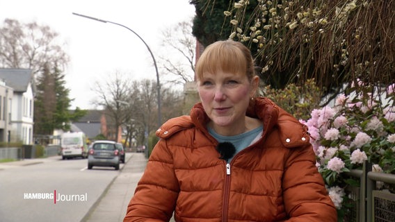 Janina Satzer von der SPD setzt sich dafür ein, dass Straßenlaternen in ihrem Bezirk Eimsbüttel begrünt werden. © Screenshot 