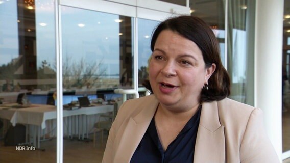 Integrationsministerin Stefanie Drese im Interview © Screenshot 