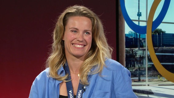 Leonie Meyer im Sportclub © Screenshot 