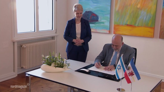 Ministerpräsidentin Schwesig trifft Israels Botschafter Prosor. © Screenshot 