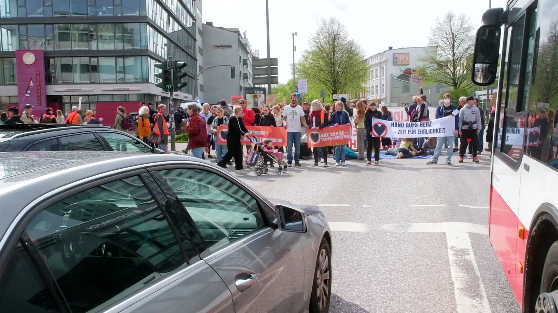 „Letzte Generation“: Blockade-Aktion in Hamburg