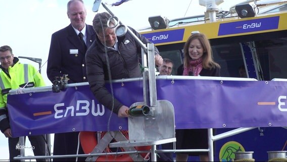 Robert Habeck tauft ein Transportschiff in Kappeln. © Screenshot 