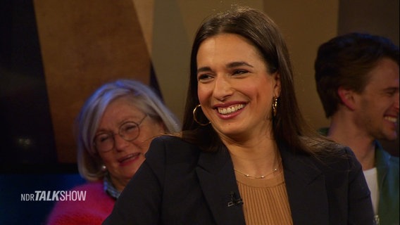 Sally Özcan zu Gast bei der NDR Talk Show © Screenshot 