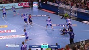 Spielszene aus dem Handballspiel Flensburg gegen Stuttgart © Screenshot 