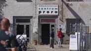 Der Eingang des Dokumentationszentrums Prora. © Screenshot 