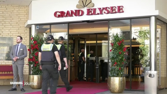 Das Hotel "Grand Elysee" der Familie Block wird von der Polizei durchsucht. © Screenshot 