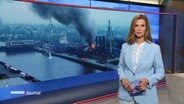 Julia-Niharika Sen moderiert das Hamburg Journal um 18:00 Uhr. © Screenshot 