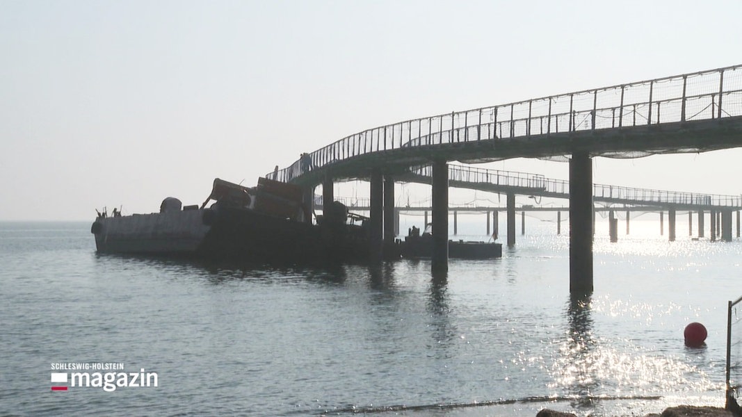 Die beschädigte Seebrücke am Timmendorfer Strand.