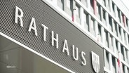 Das Rathaus von Neubrandenburg © Screenshot 