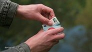Der Social-Media-Trend "Cash Catch" ist nun auch in Hamburg angekommen. © Screenshot 