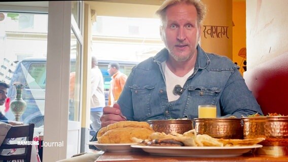 Der Koch Dave Hänsel zu Besuch im indischen Restaurant Badshah. © Screenshot 