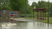 Eine überschwemmte Straße in der Stadt Grimmen. © Screenshot 