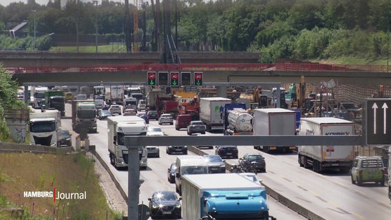 Wegen eines Brückenabrisses sind eine Sperrung der A7 und Stau zu erwarten. © Screenshot 