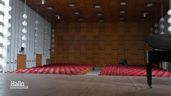 Die alte Aula am Humboldt-Gymnasium in Hannover wird abgerissen. © Screenshot 
