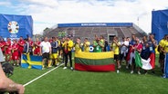 Bei der Homeless-EM treten 8 Nationalteams wohungsloser Menschen gegeneinander an. © Screenshot 